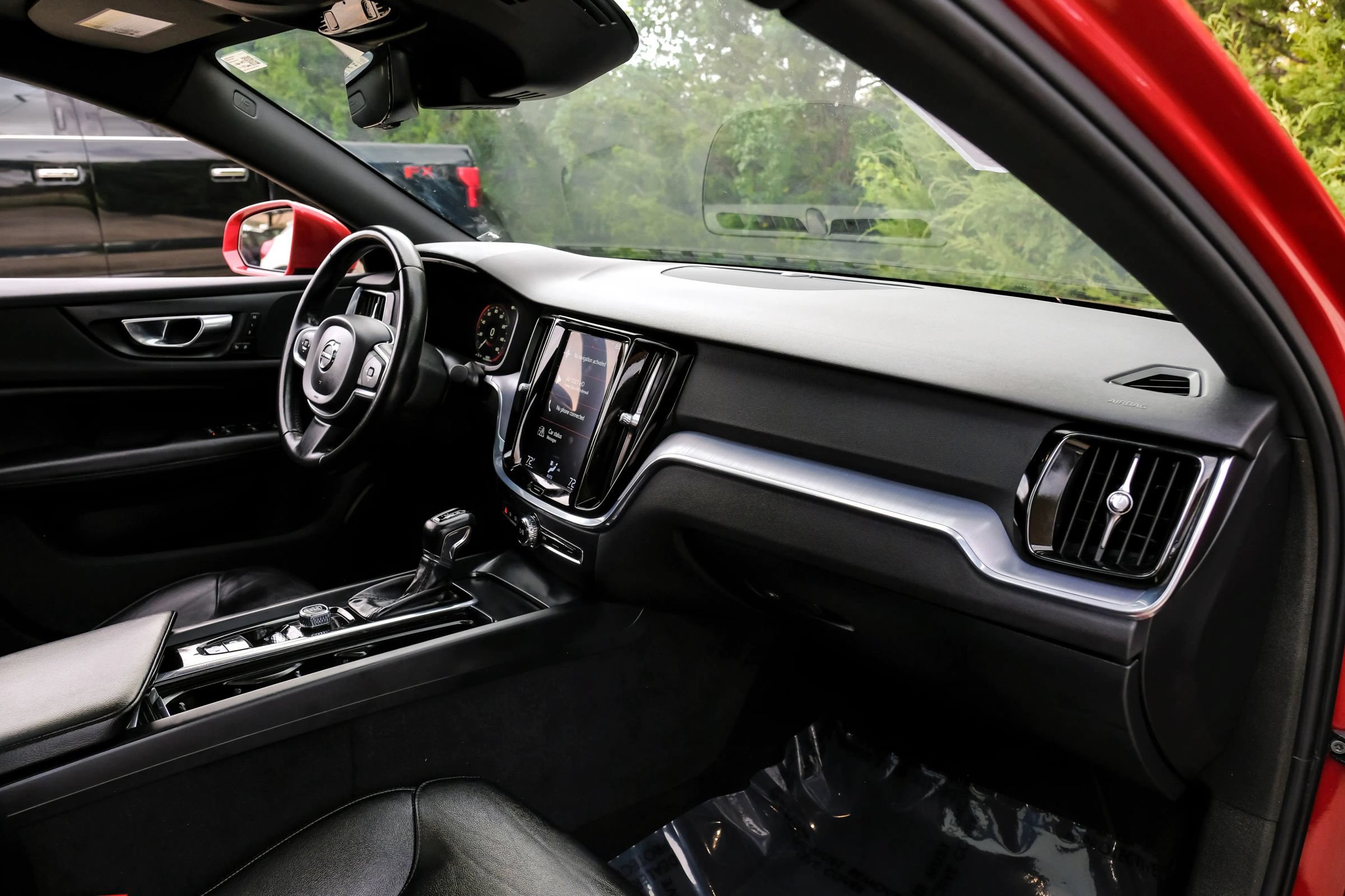 Used 2020 Volvo S60 T5 Momentum FWD image 15