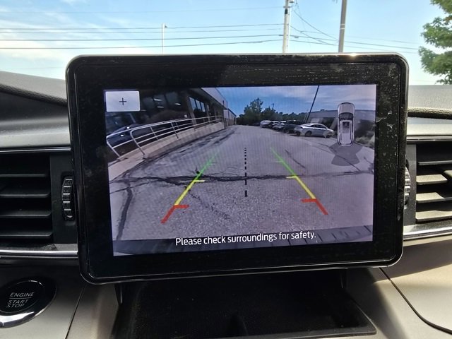 Used 2023 Ford Explorer XLT w/ Equipment Group 202A image 23