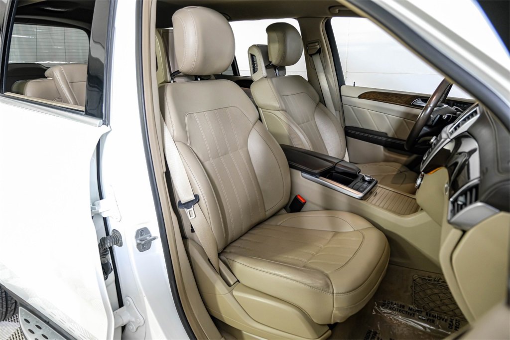 Used 2015 Mercedes-Benz GL 320 BlueTEC 4MATIC image 39