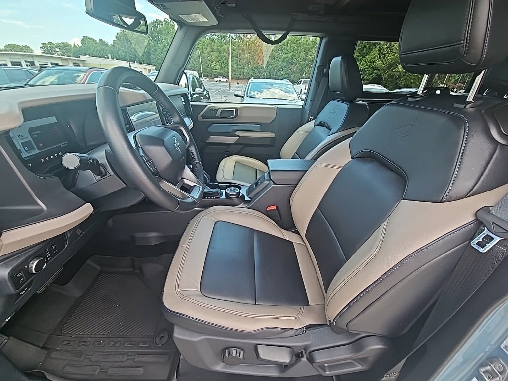 Used 2022 Ford Bronco Wildtrak image 12