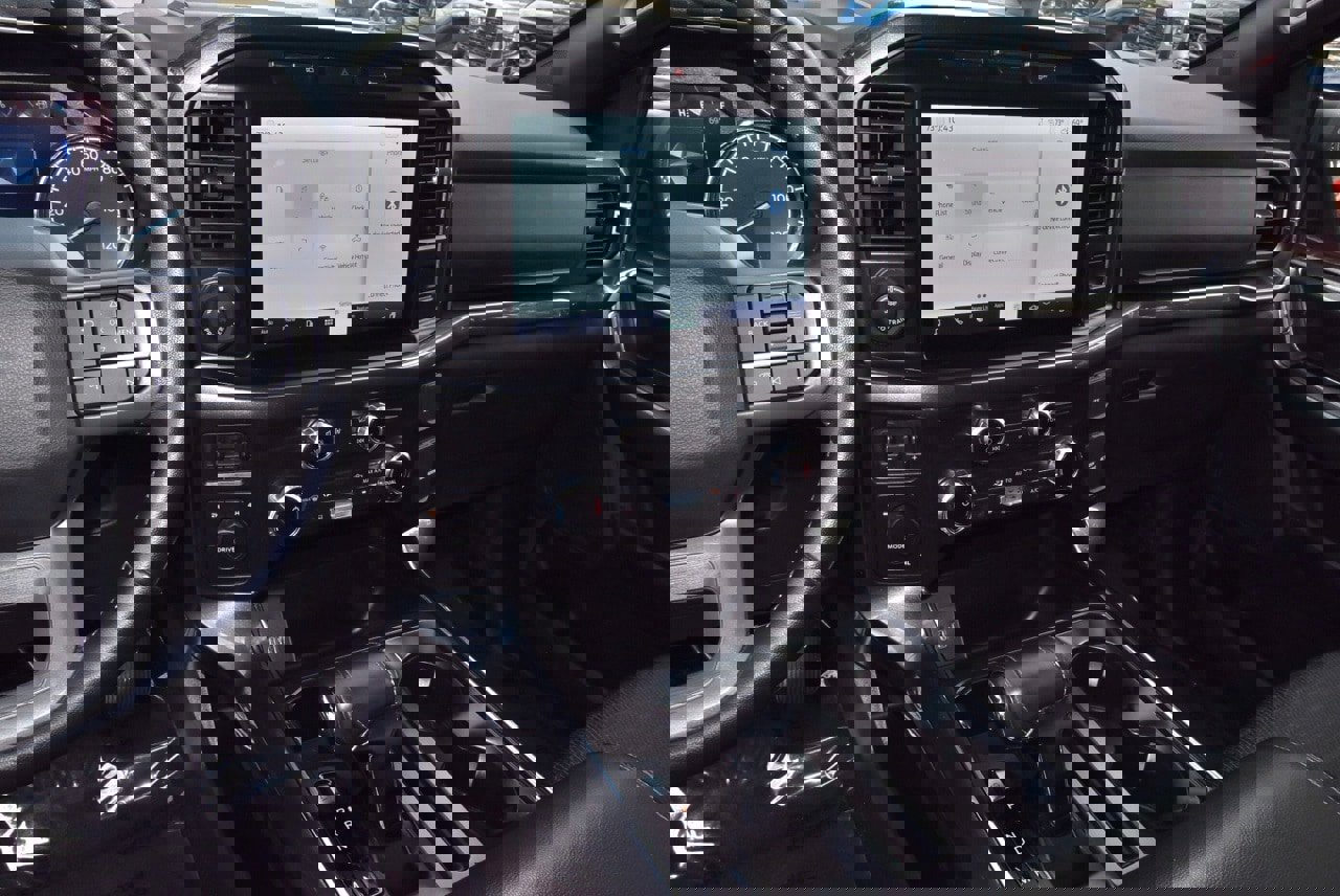 Certified 2022 Ford F150 XLT w/ Equipment Group 302A High image 26