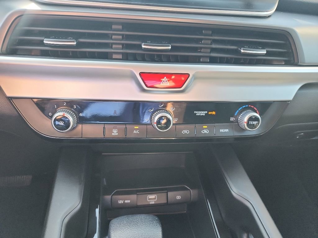 Used 2021 Kia Telluride LX image 20