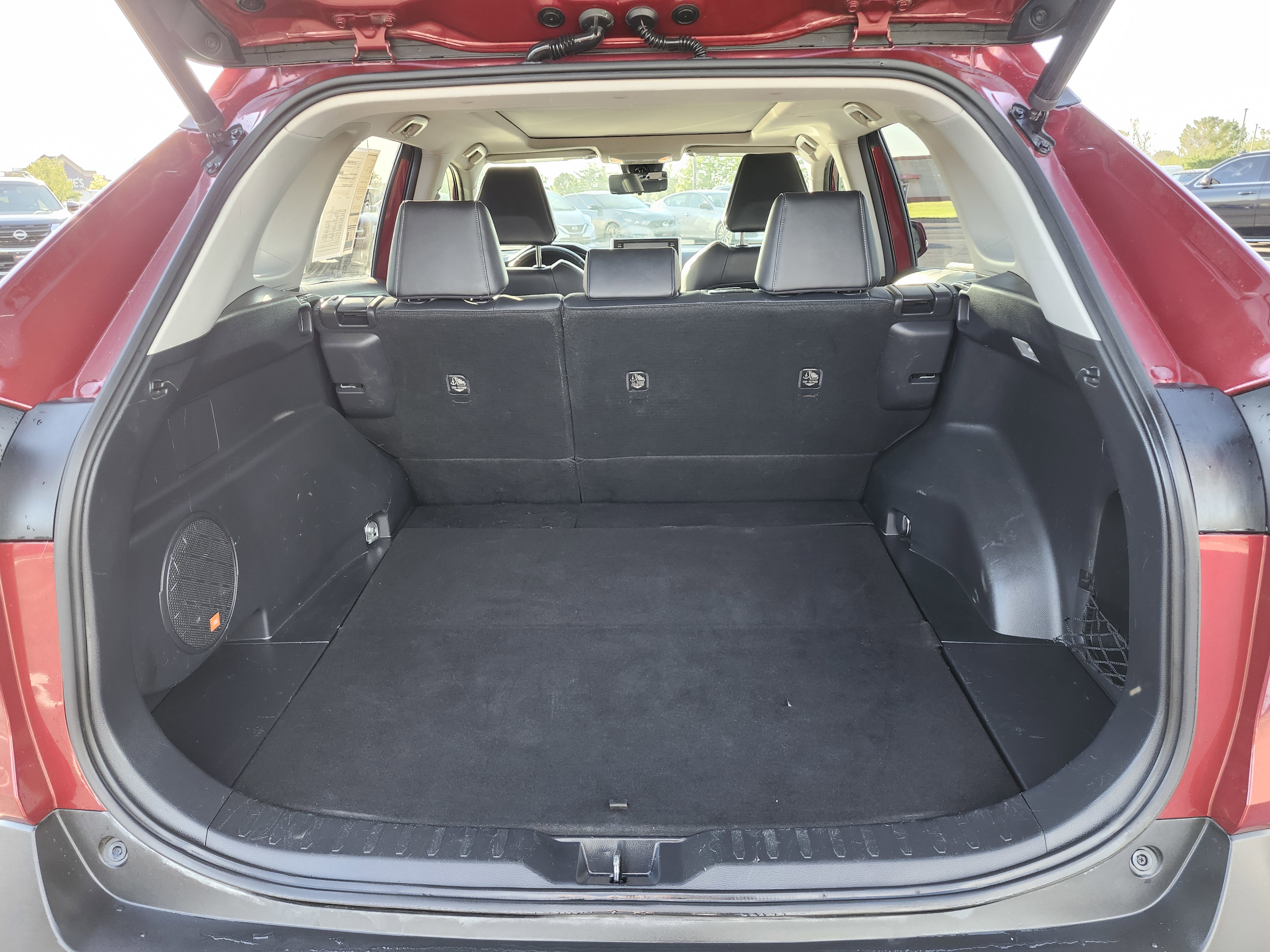 Used 2019 Toyota RAV4 Limited w/ Advanced Technology Package FWD image 25