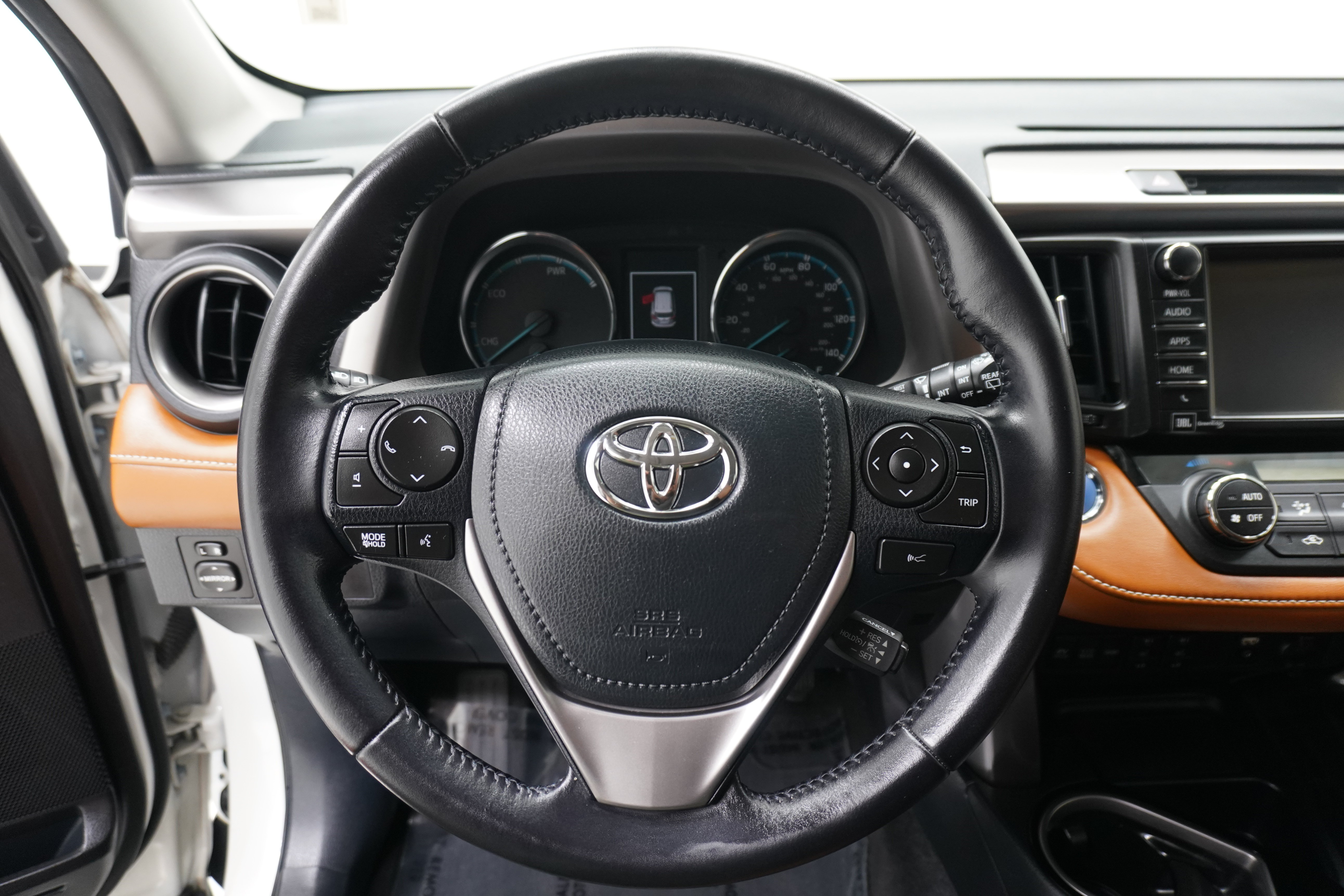 Used 2016 Toyota RAV4 Limited w/ Advanced Technology Package AWD/4WD image 18