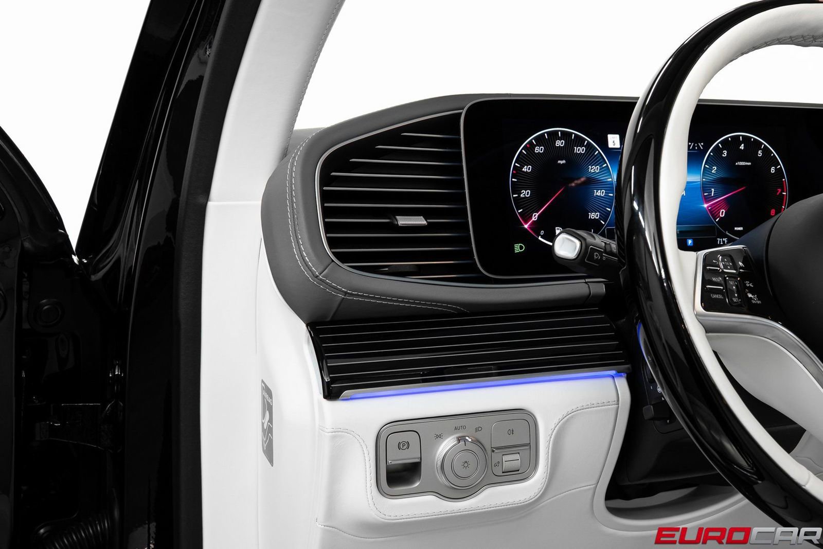 Used 2025 Mercedes-Benz Maybach GLS 600 4MATIC image 28