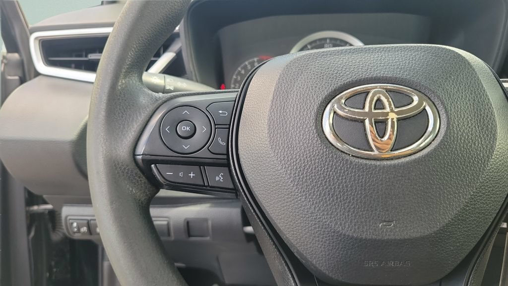 Used 2022 Toyota Corolla LE FWD image 17