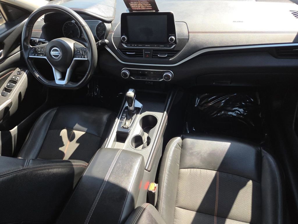 Used 2022 Nissan Altima 2.5 SR FWD image 18