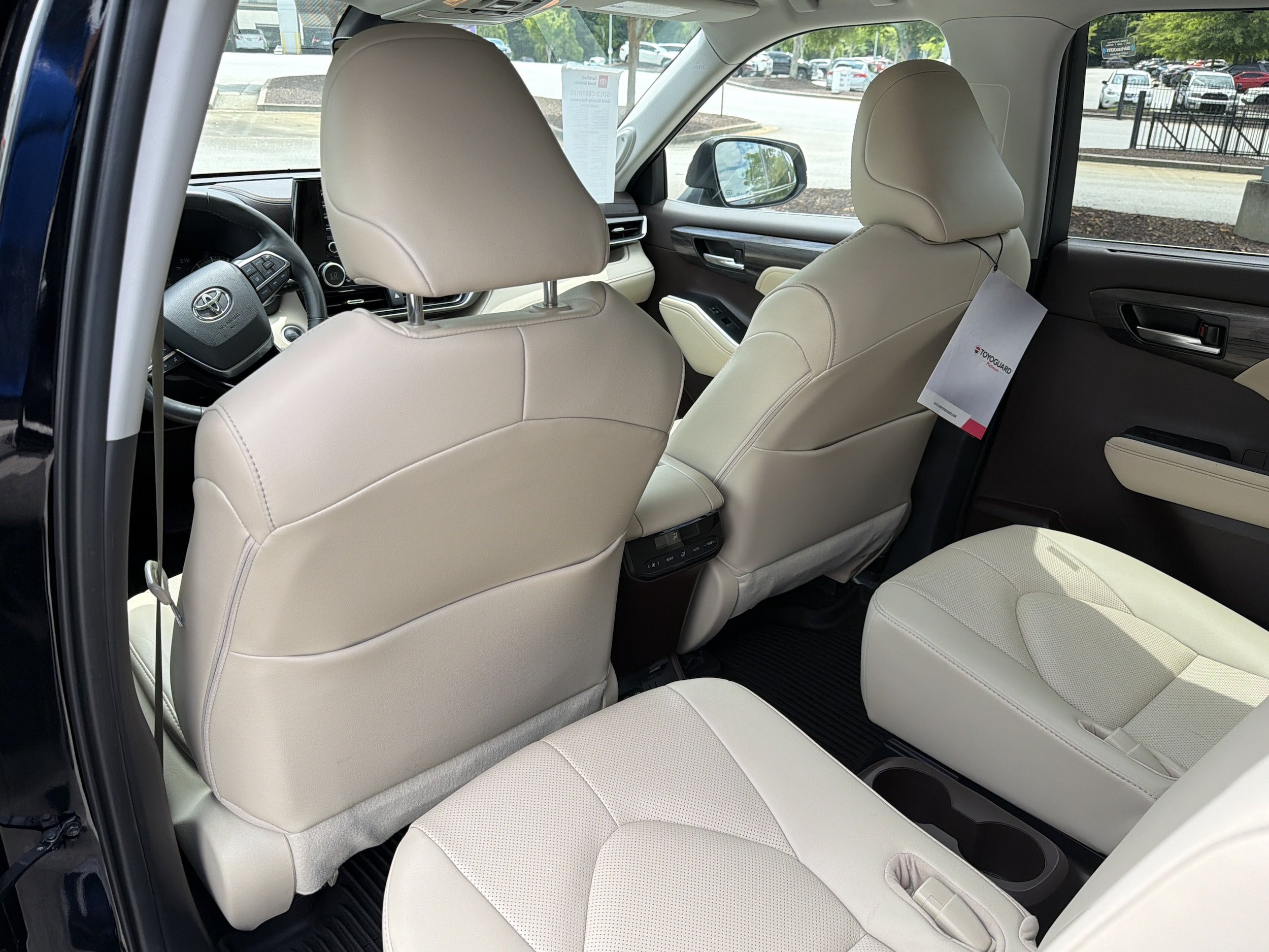 Certified 2021 Toyota Highlander Limited FWD image 19