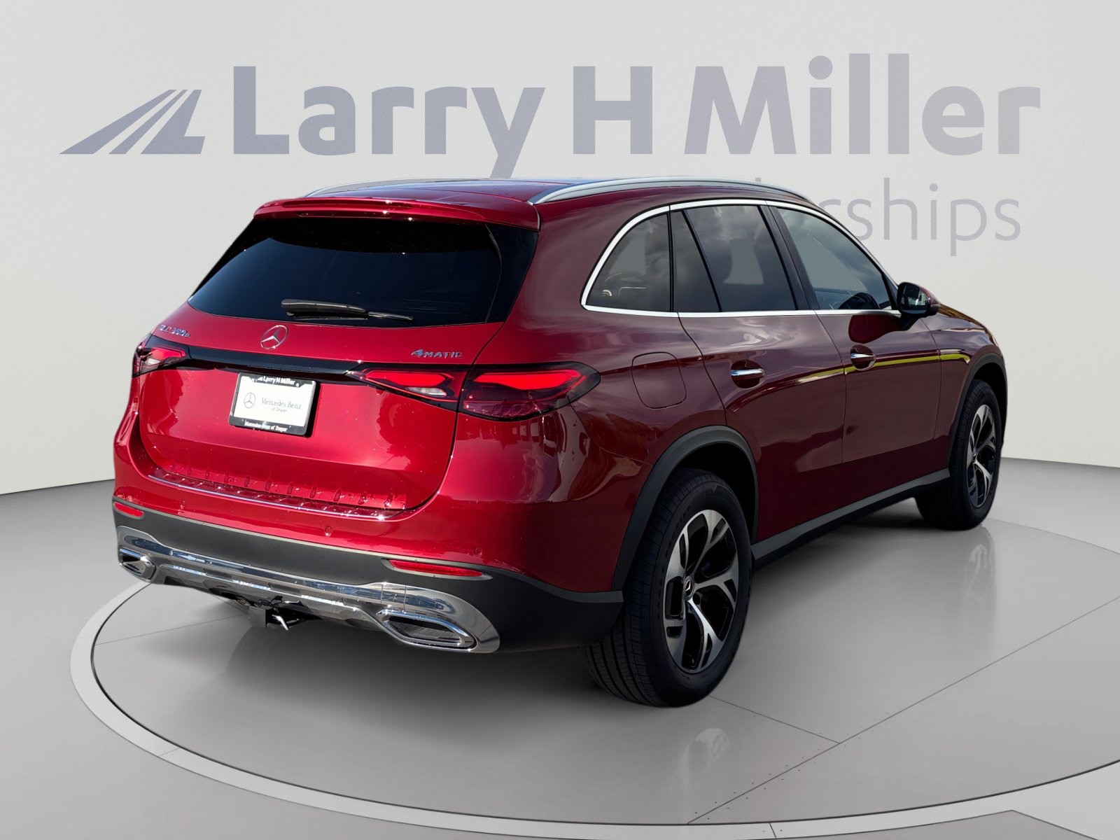 Certified 2026 Mercedes-Benz GLC 350e 4MATIC image 5