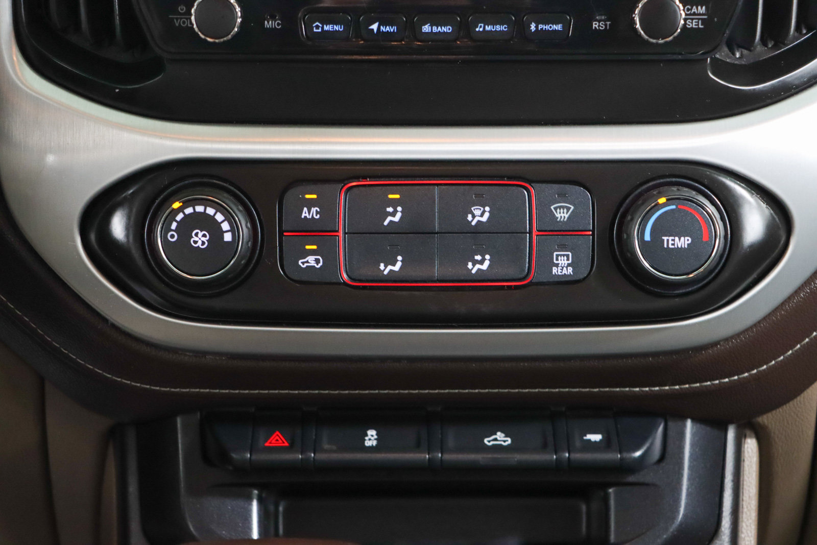 Used 2016 GMC Canyon SLE RWD image 18