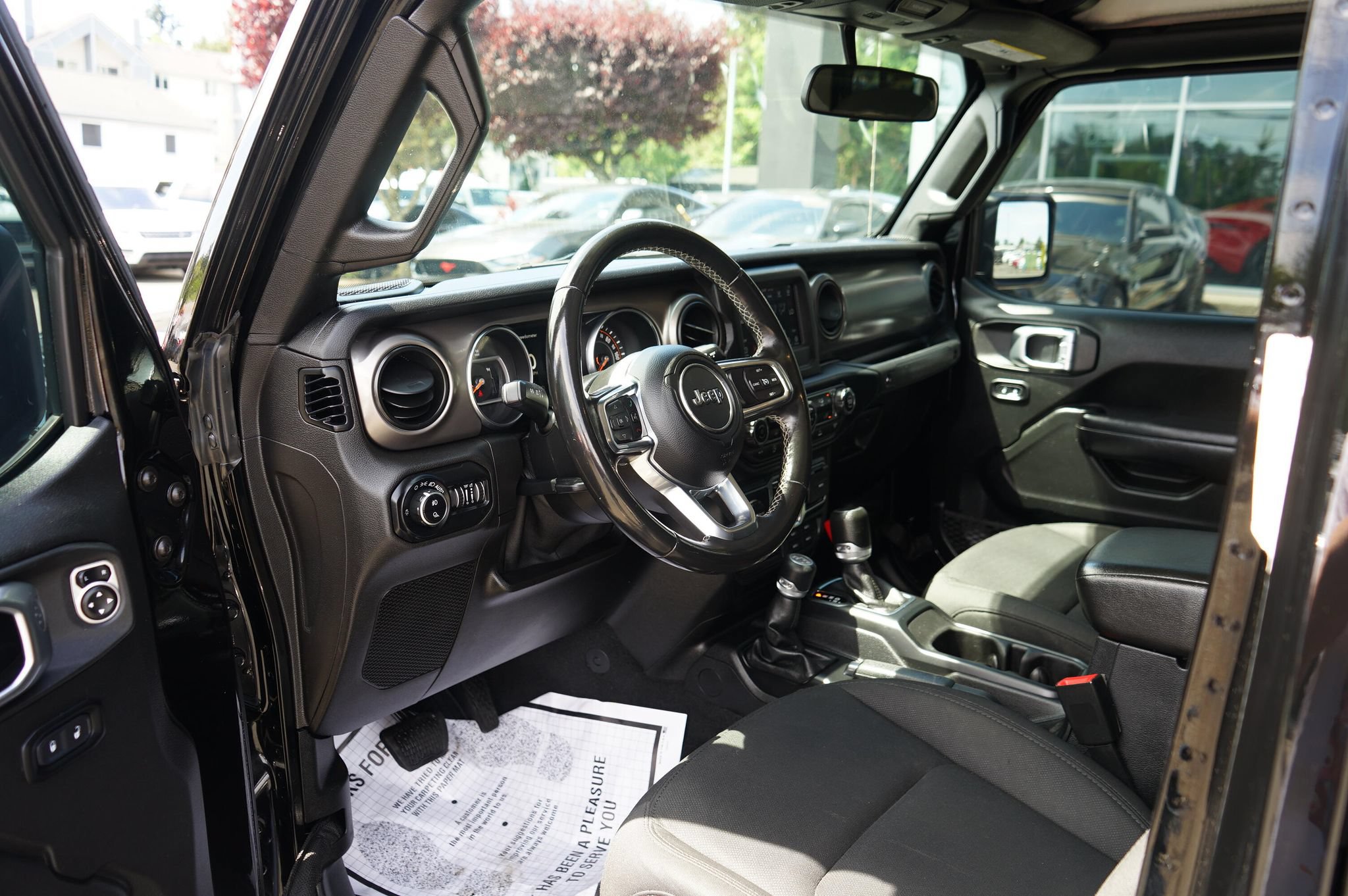Used 2020 Jeep Gladiator Sport w/ Technology Group AWD/4WD image 11