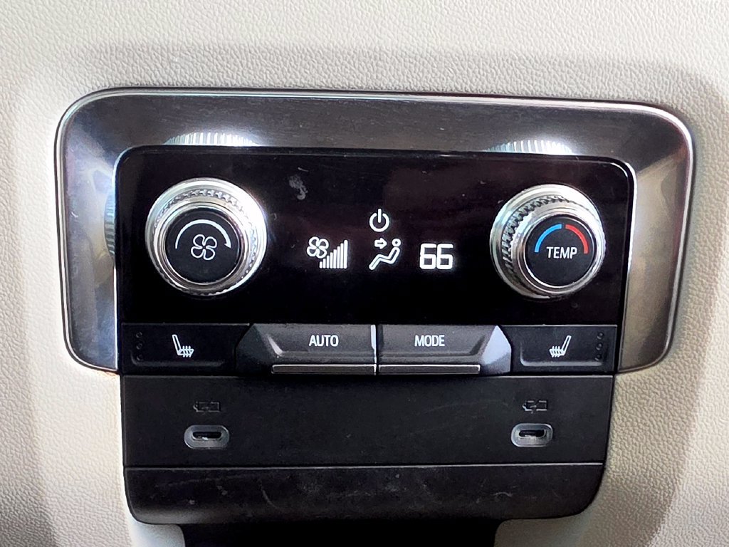 Used 2021 GMC Yukon Denali AWD/4WD image 76
