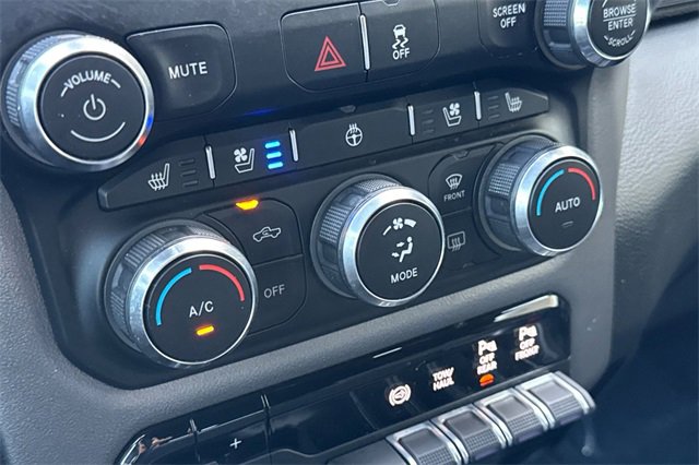 Used 2021 RAM 2500 Laramie w/ Night Edition image 28