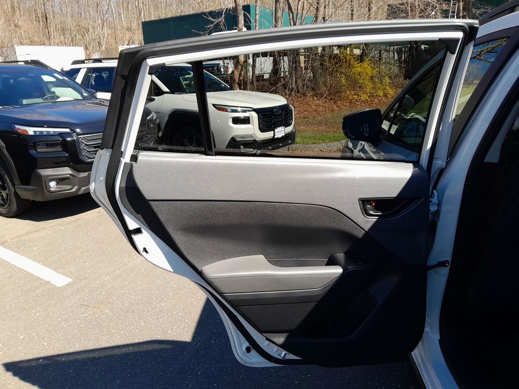 Certified 2025 Subaru Crosstrek 2.0i Premium image 28