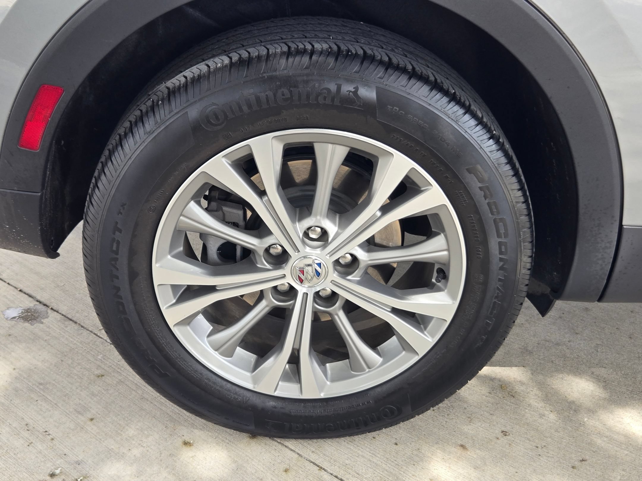 Certified 2023 Buick Envision Preferred AWD/4WD image 27