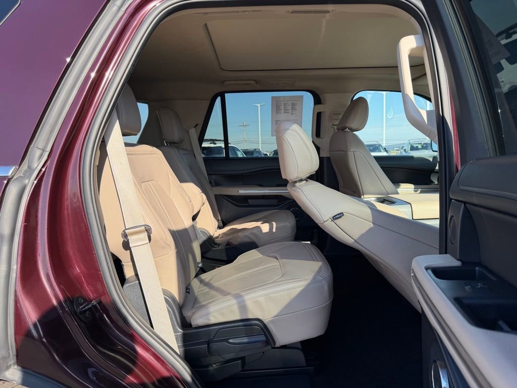 Used 2024 Ford Expedition Limited image 20