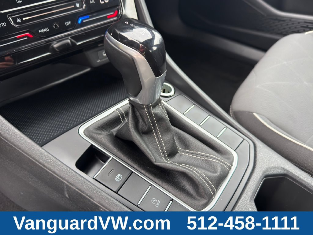 Used 2025 Volkswagen Jetta Sport FWD image 15