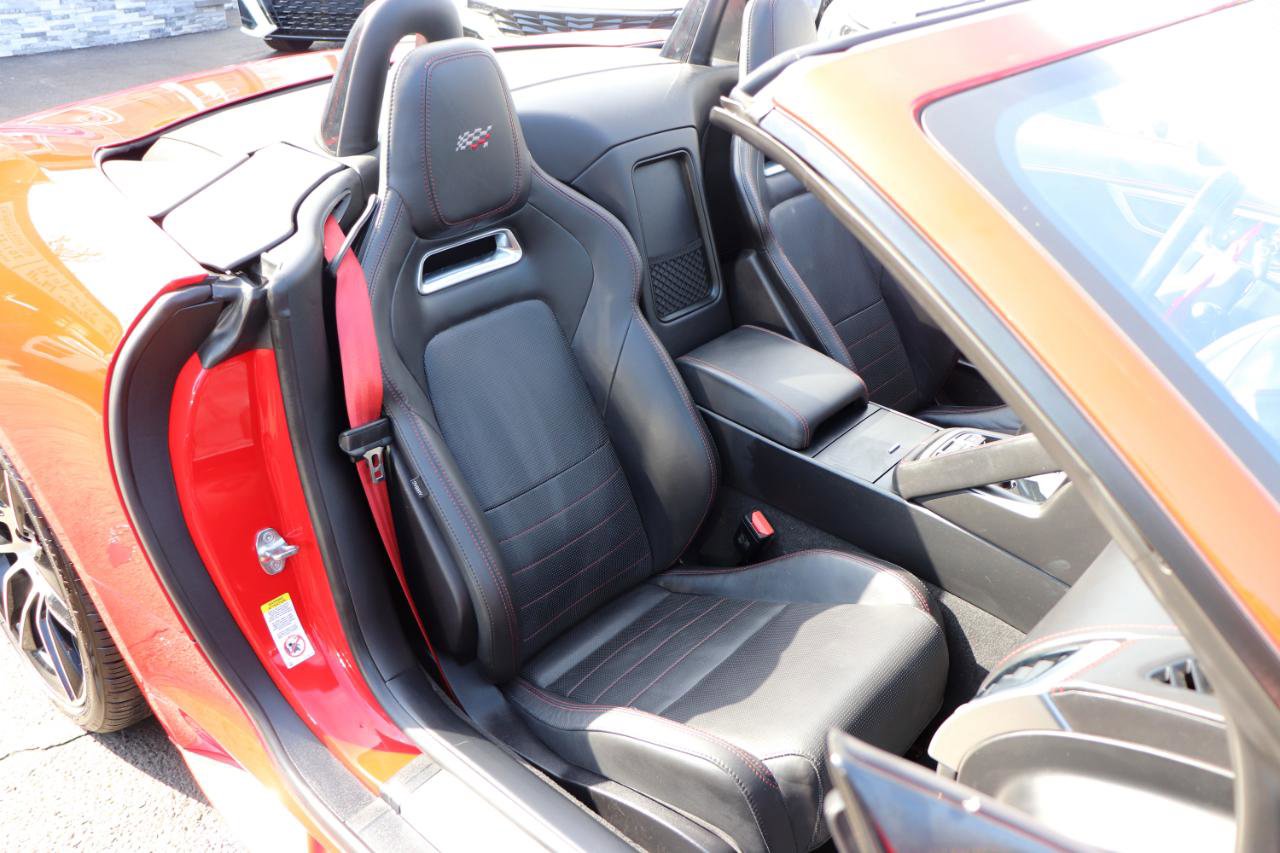 Used 2020 Jaguar F-TYPE Checkered Flag image 12