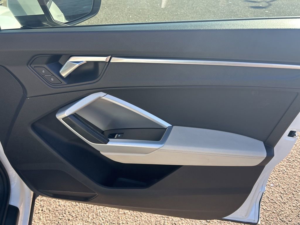 Used 2020 Audi Q3 2.0T Premium image 28