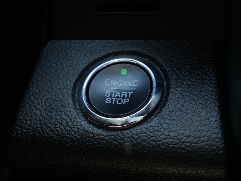 Used 2019 Ford Expedition Limited w/ Equipment Group 303A AWD/4WD image 26