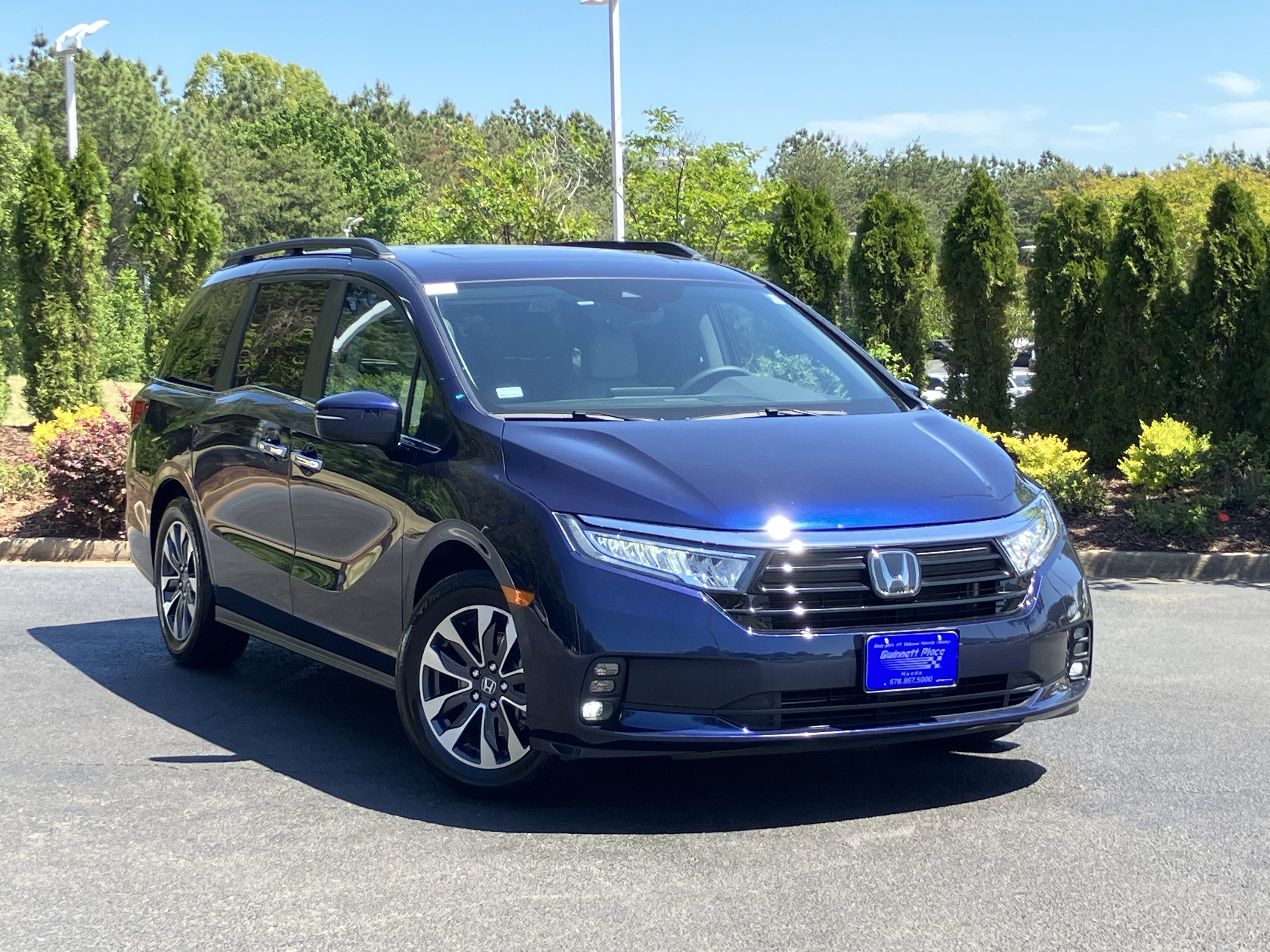 Certified 2024 Honda Odyssey EX-L image 2