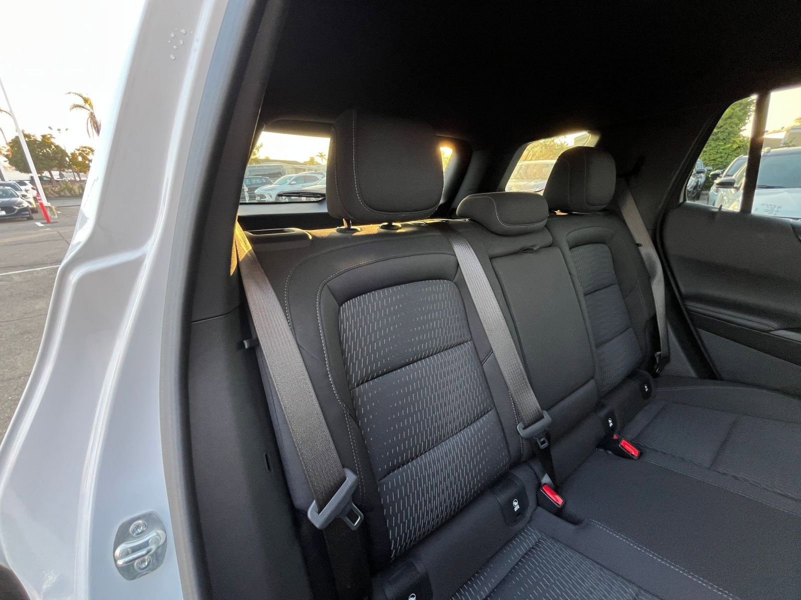 Used 2025 Chevrolet Equinox LT image 40