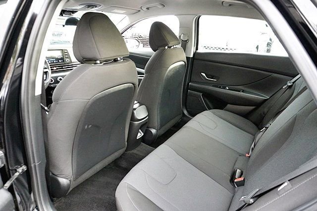 Used 2024 Hyundai Elantra SE image 15