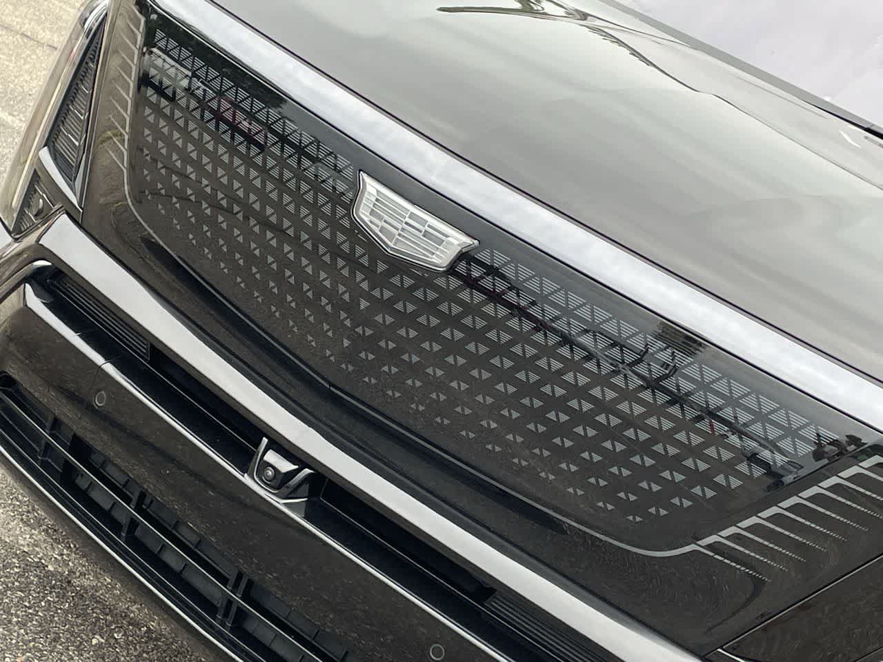Certified 2026 Cadillac Vistiq Sport w/ LPO, Floor Liner Package AWD/4WD image 38