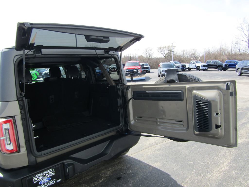 Used 2025 Ford Bronco Outer Banks AWD/4WD image 6
