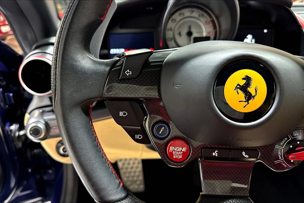 Used 2019 Ferrari 812 Superfast RWD image 11