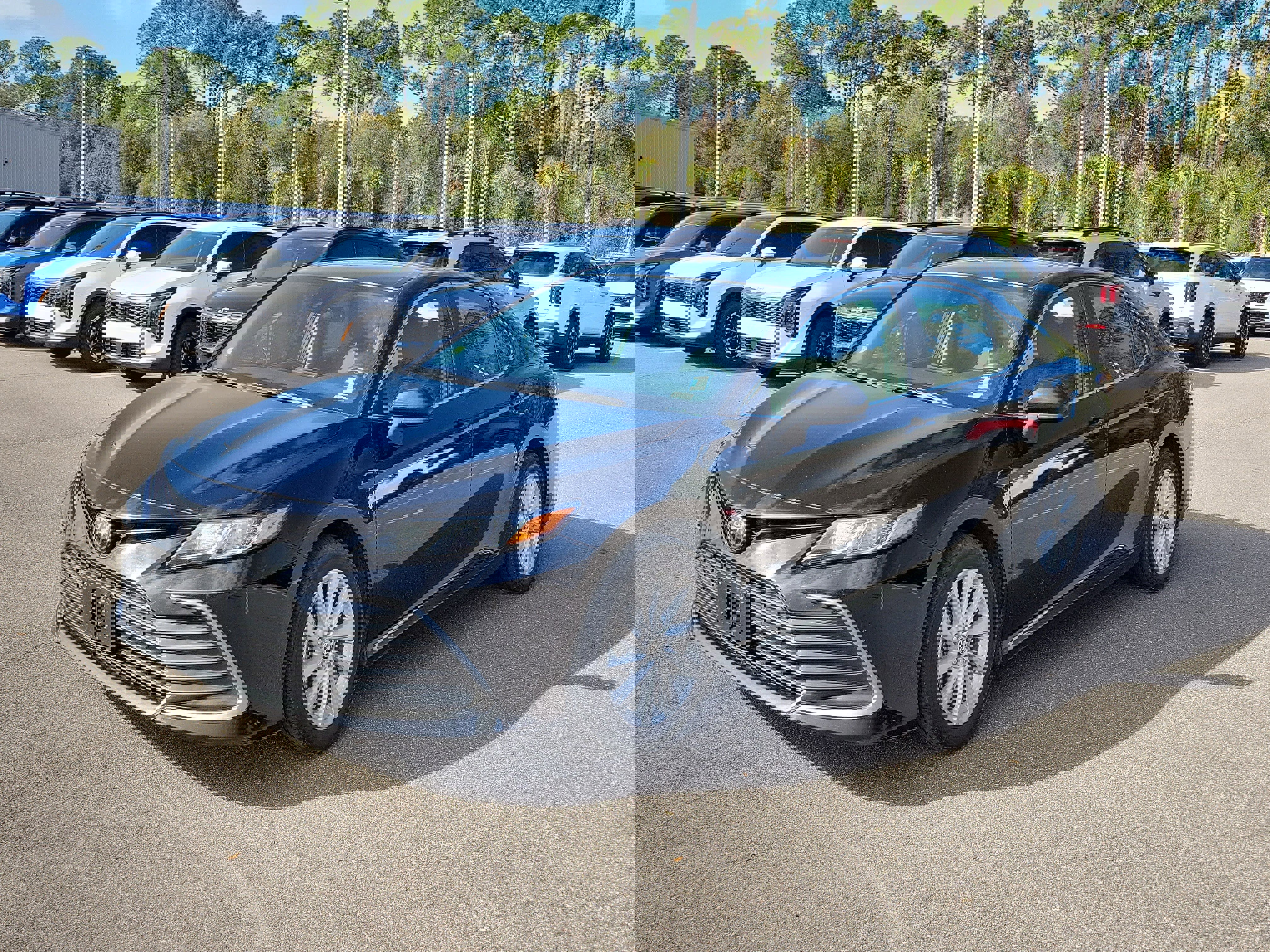 Used 2022 Toyota Camry LE image 3