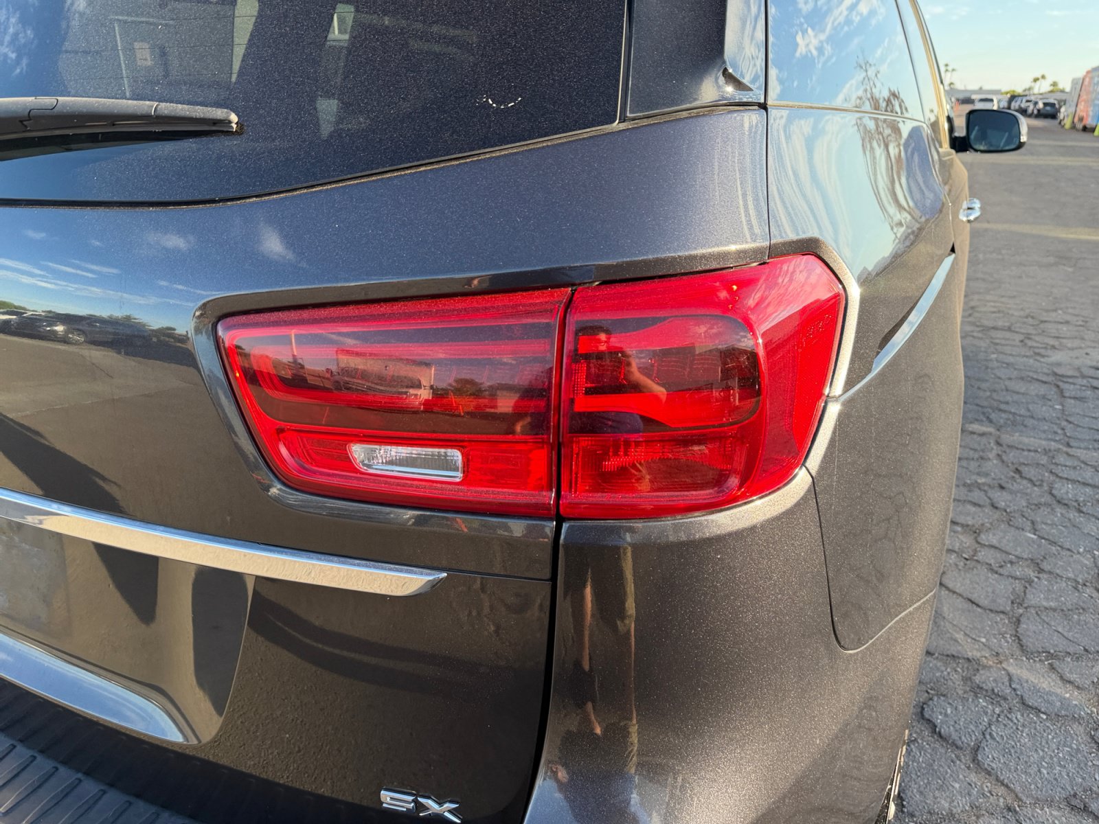 Used 2019 Kia Sedona SX FWD image 31