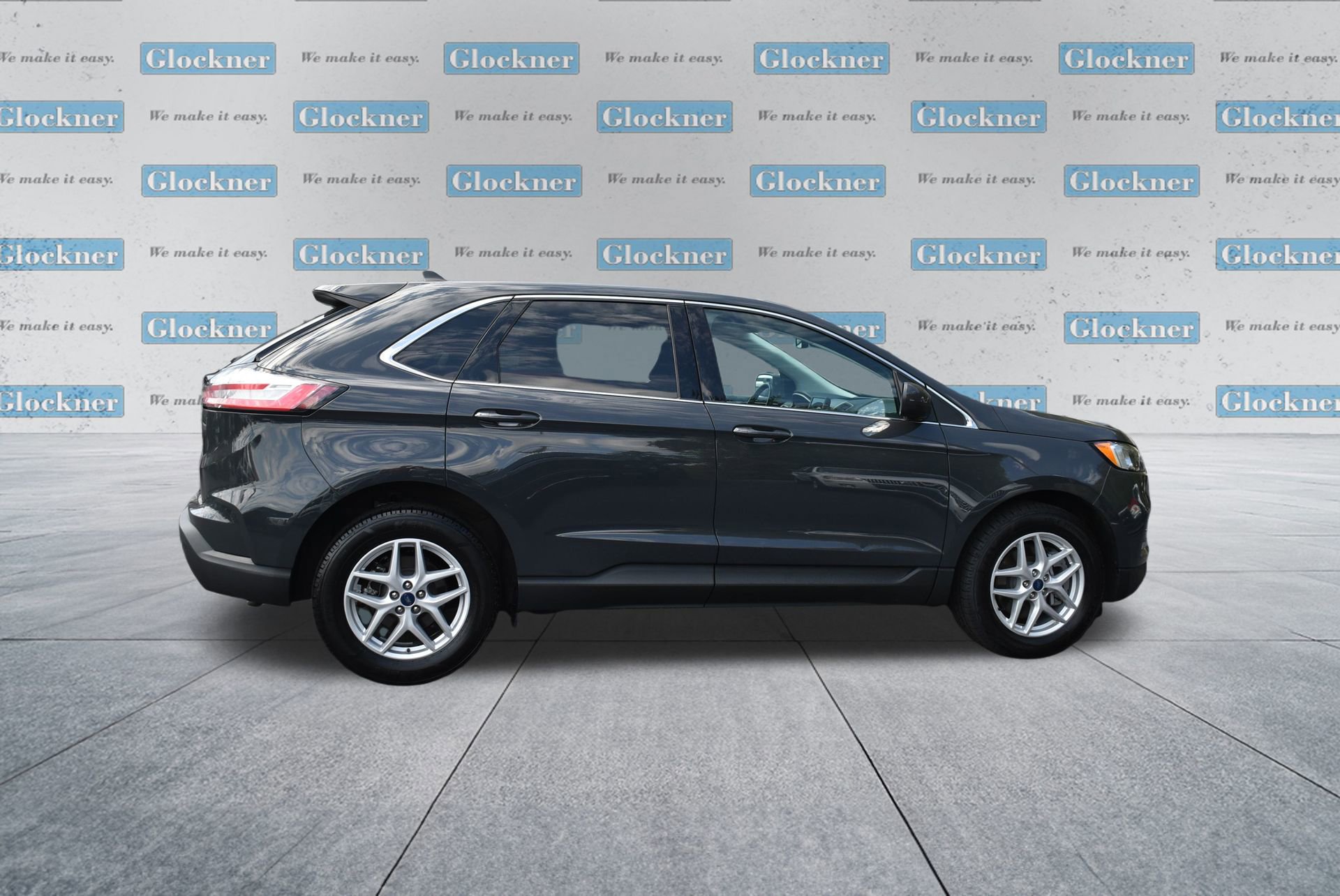 Used 2021 Ford Edge SEL w/ Cargo Accessory Package image 4