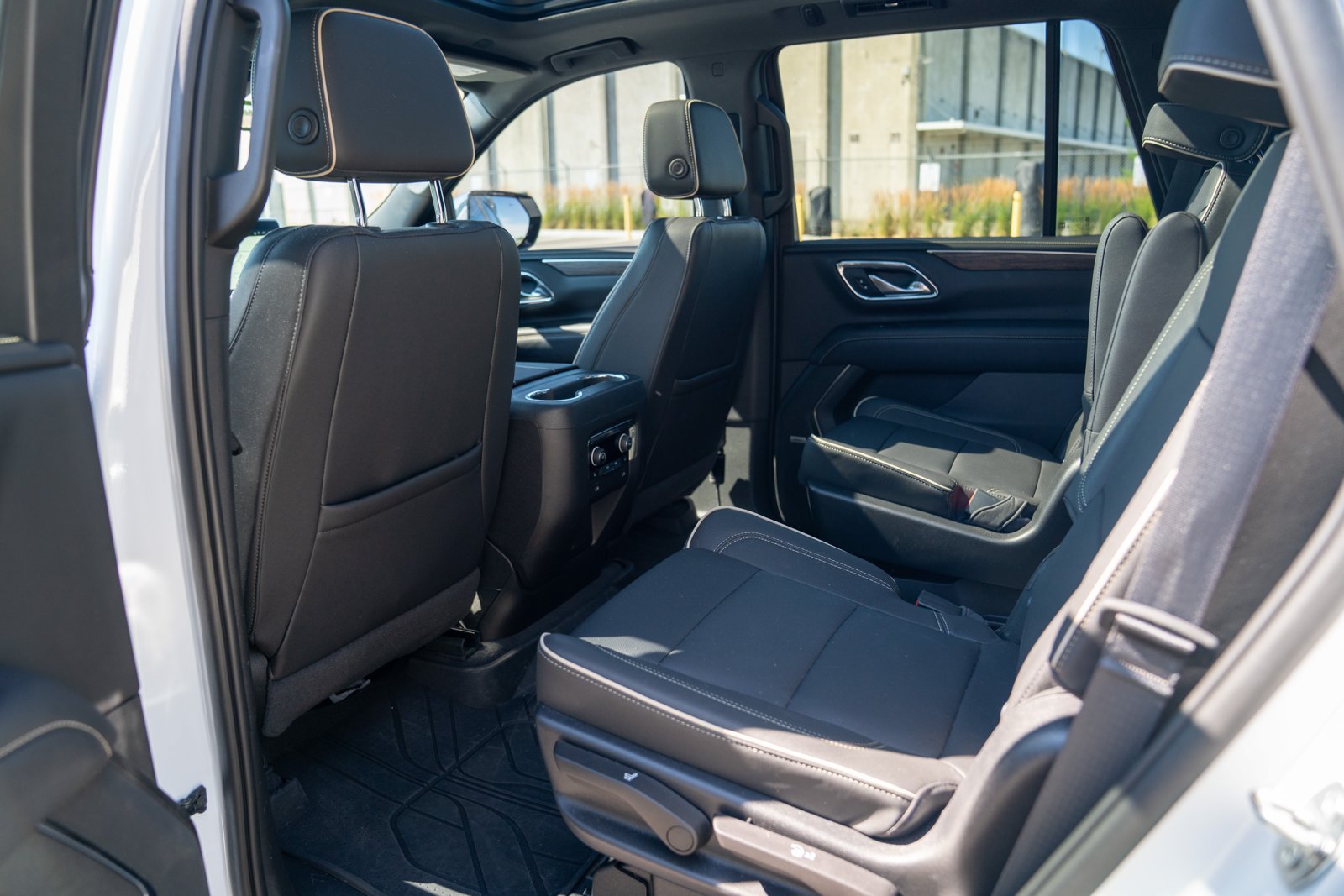 Used 2023 Chevrolet Tahoe Premier AWD/4WD image 22