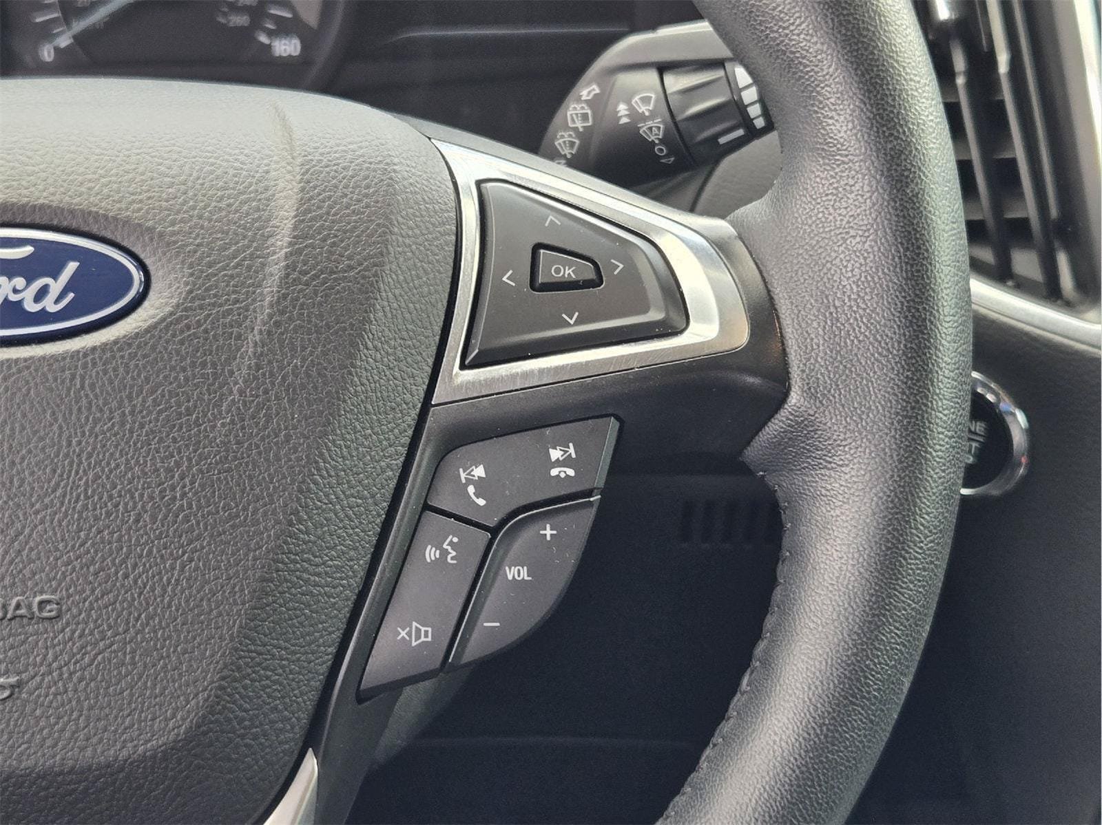 Used 2023 Ford Edge Titanium AWD/4WD image 28