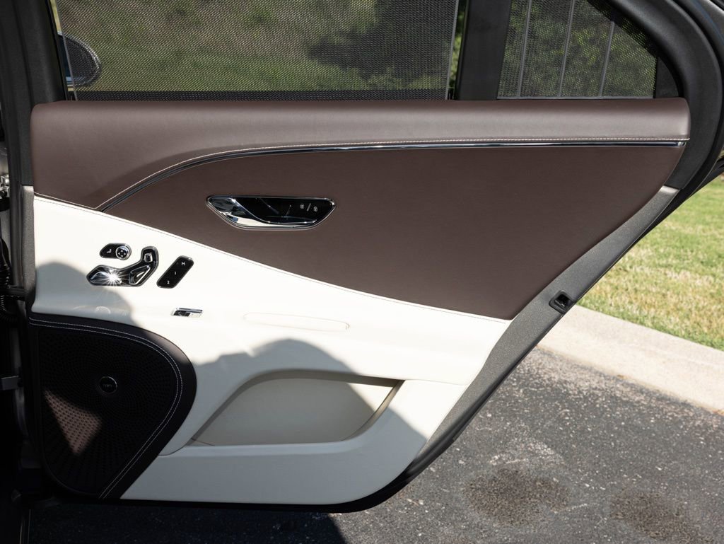 New 2026 Bentley Flying Spur Plug-In Hybrid AWD/4WD image 67