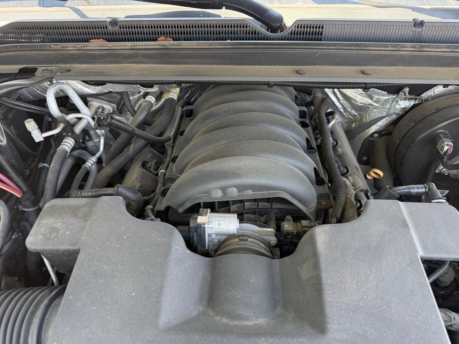 Used 2018 Chevrolet Suburban Premier AWD/4WD image 21
