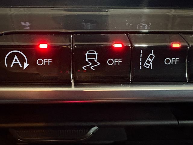 Used 2022 Jeep Compass Limited image 14