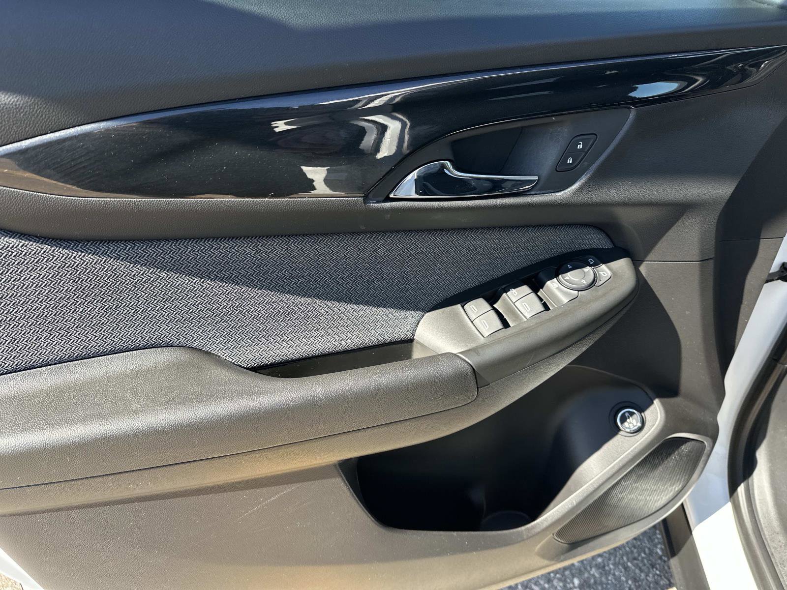 Certified 2025 Chevrolet TrailBlazer LT w/ Convenience Package image 14