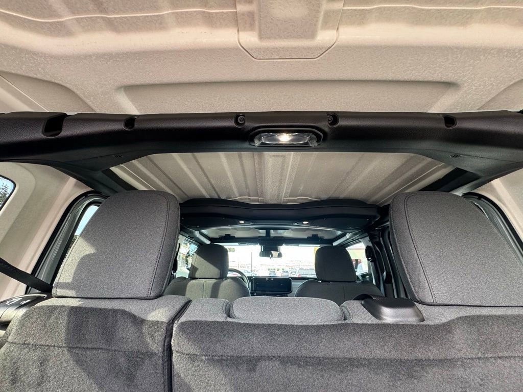 Used 2024 Jeep Wrangler Willys image 38