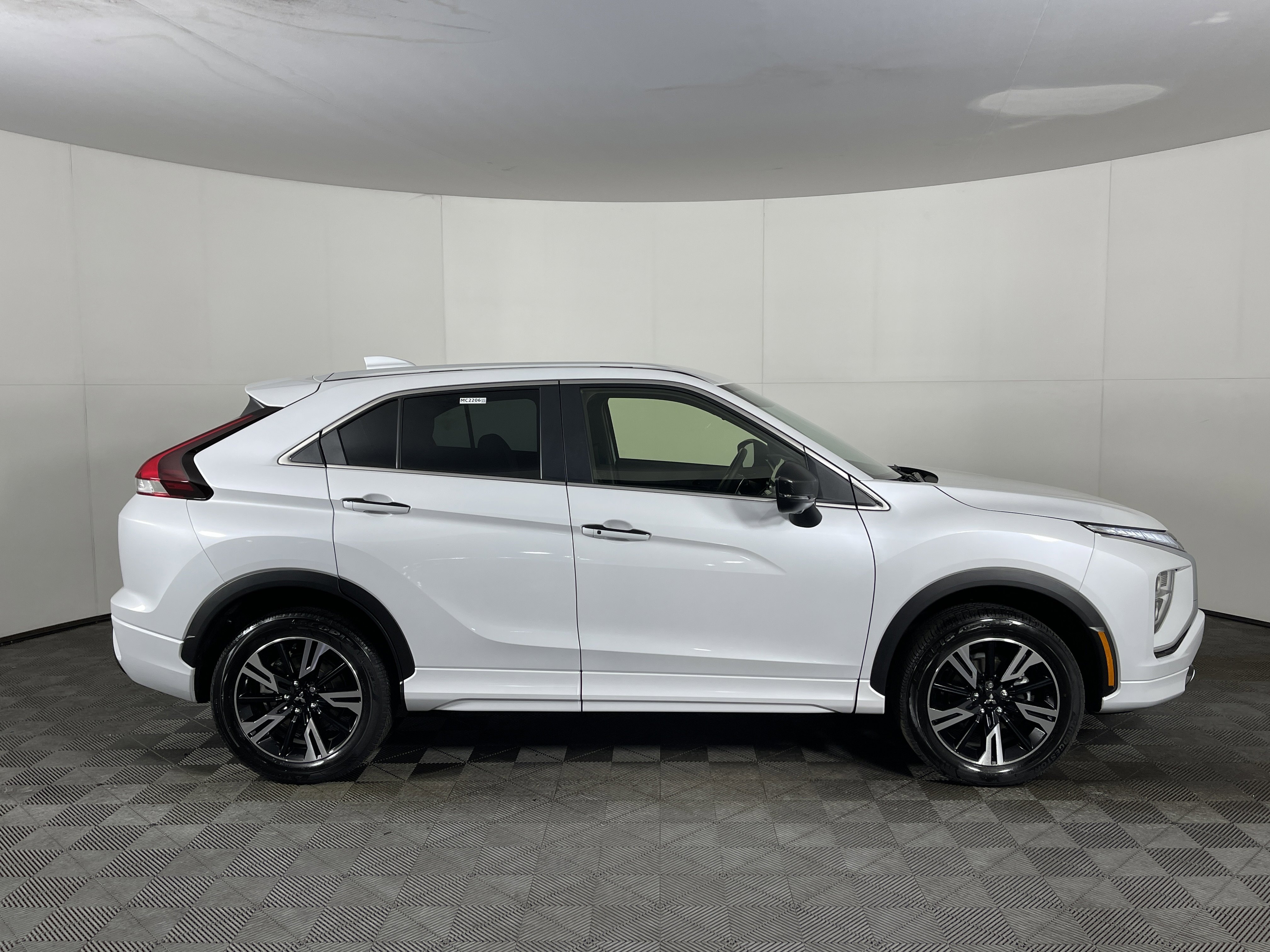 Used 2024 Mitsubishi Eclipse Cross SEL image 5