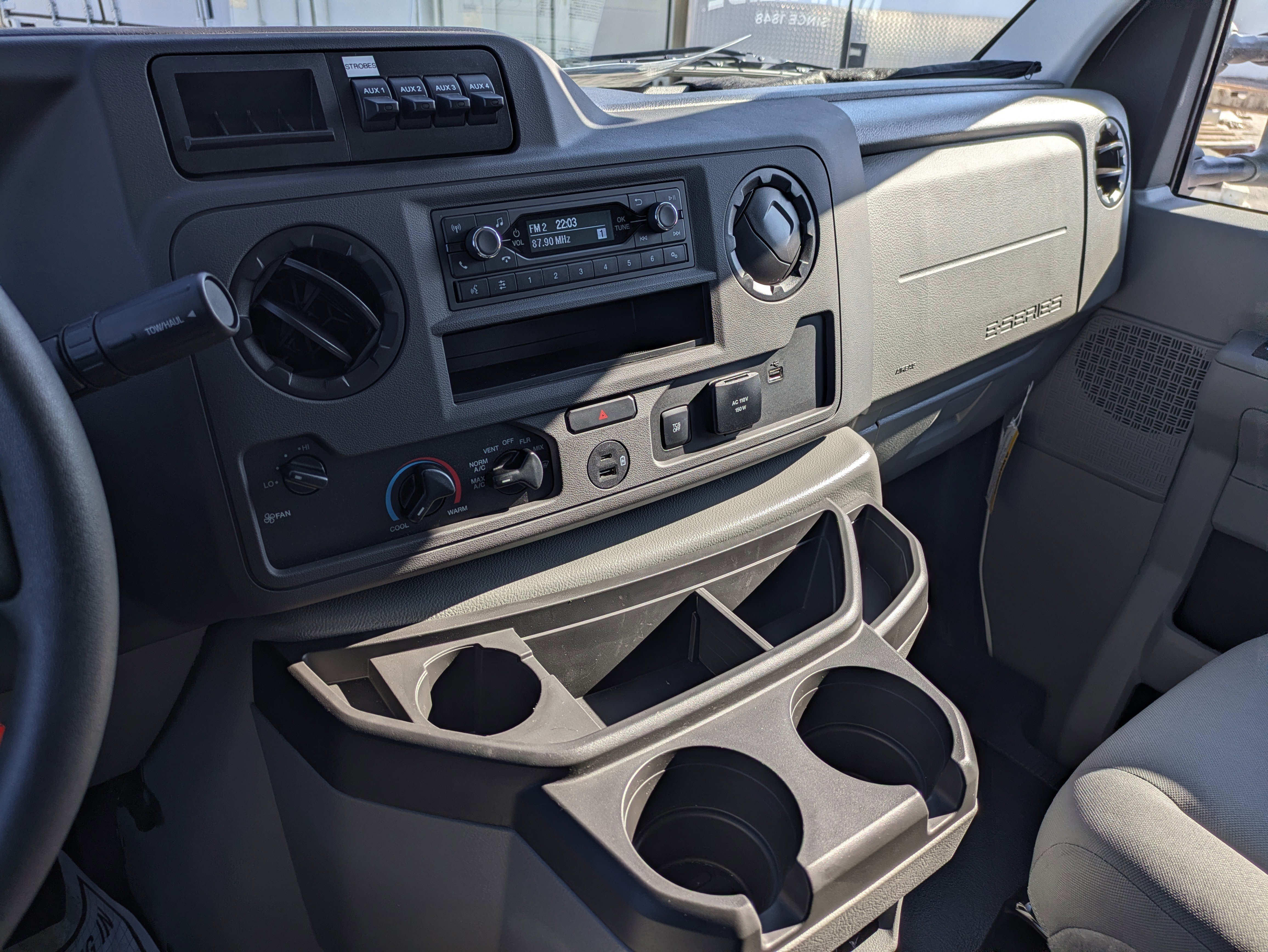 New 2026 Ford E-350 and Econoline 350 Super Duty w/ Power Equipment Group image 27