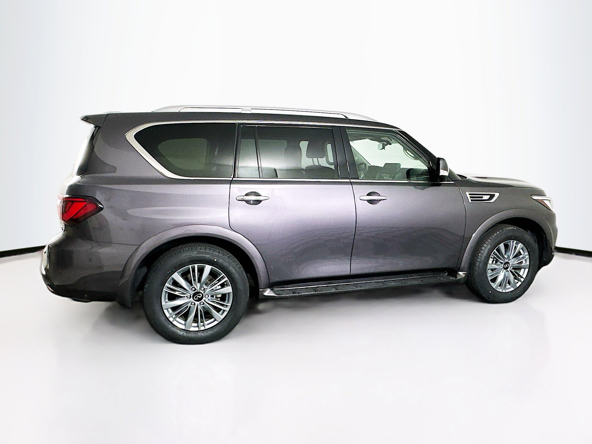 Used 2024 INFINITI QX80 Luxe AWD/4WD image 10
