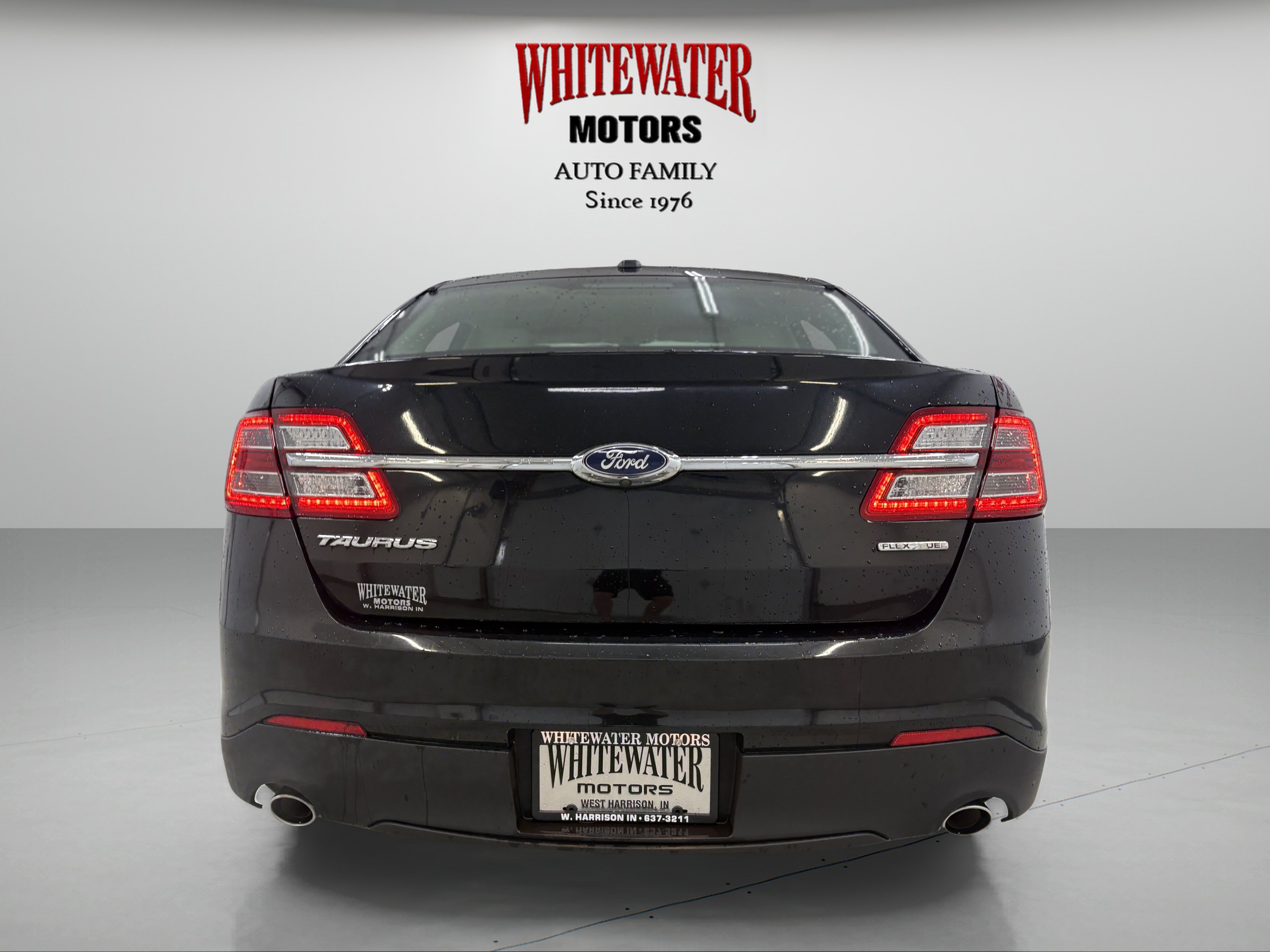 Used 2015 Ford Taurus SE FWD image 5