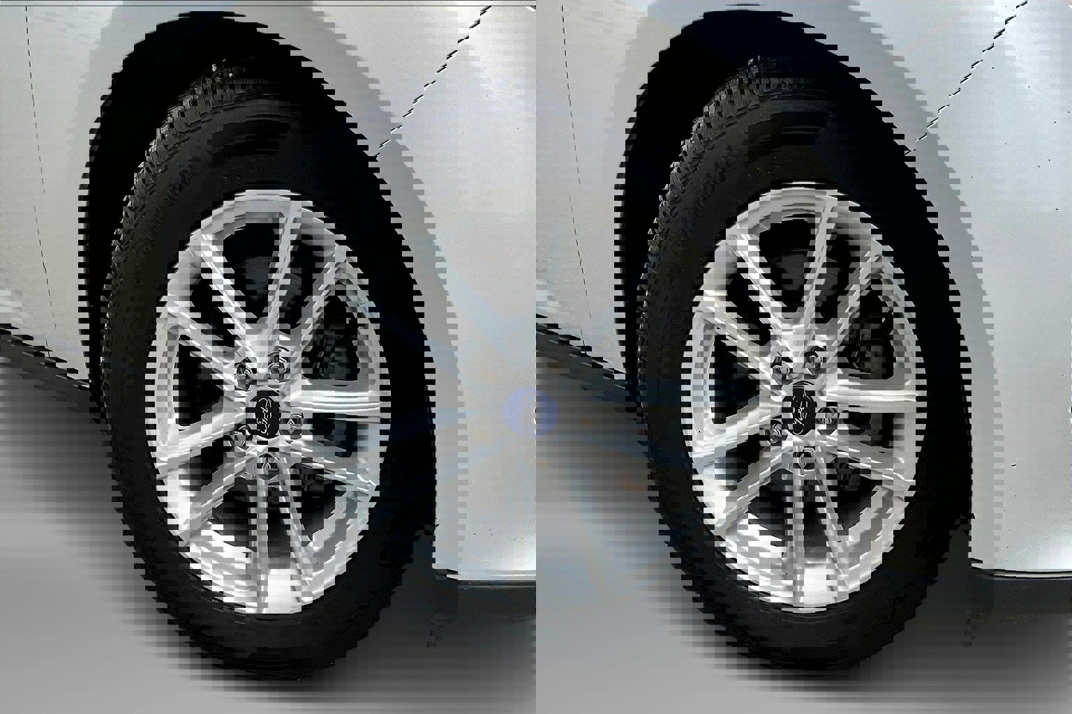 Used 2018 Ford Focus SE image 9