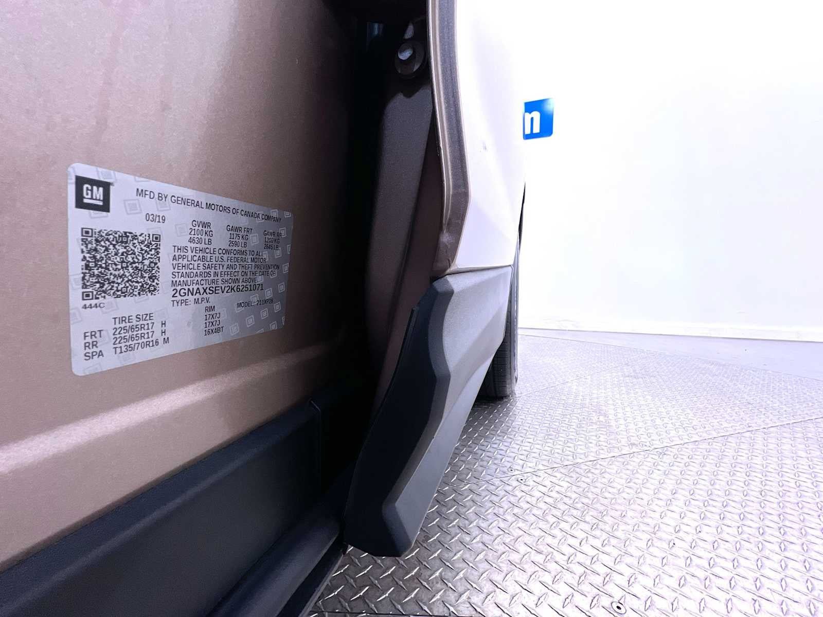 Used 2019 Chevrolet Equinox LS w/ LS Convenience Package AWD/4WD image 43