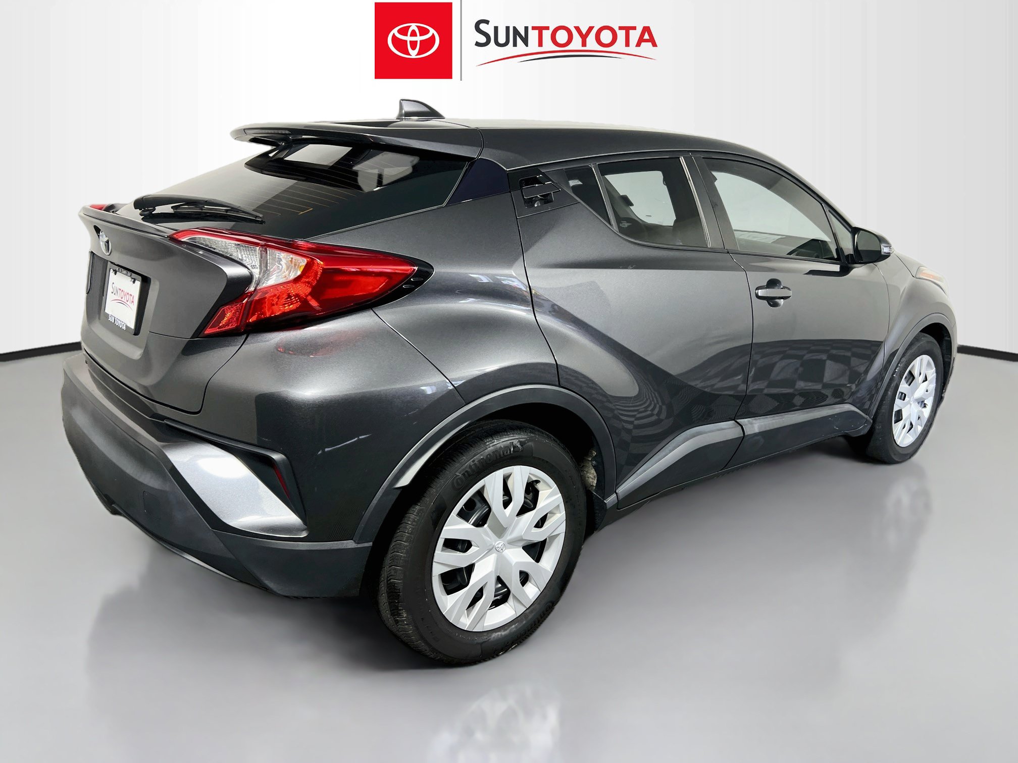 Used 2021 Toyota C-HR LE FWD image 4