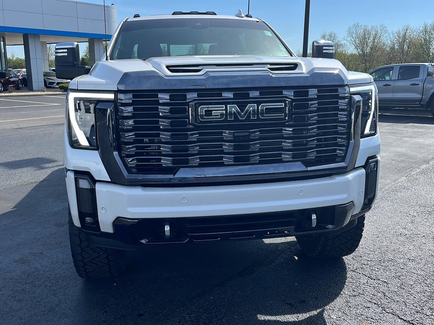 Used 2024 GMC Sierra 2500 Denali Ultimate w/ Max Trailering Package image 8