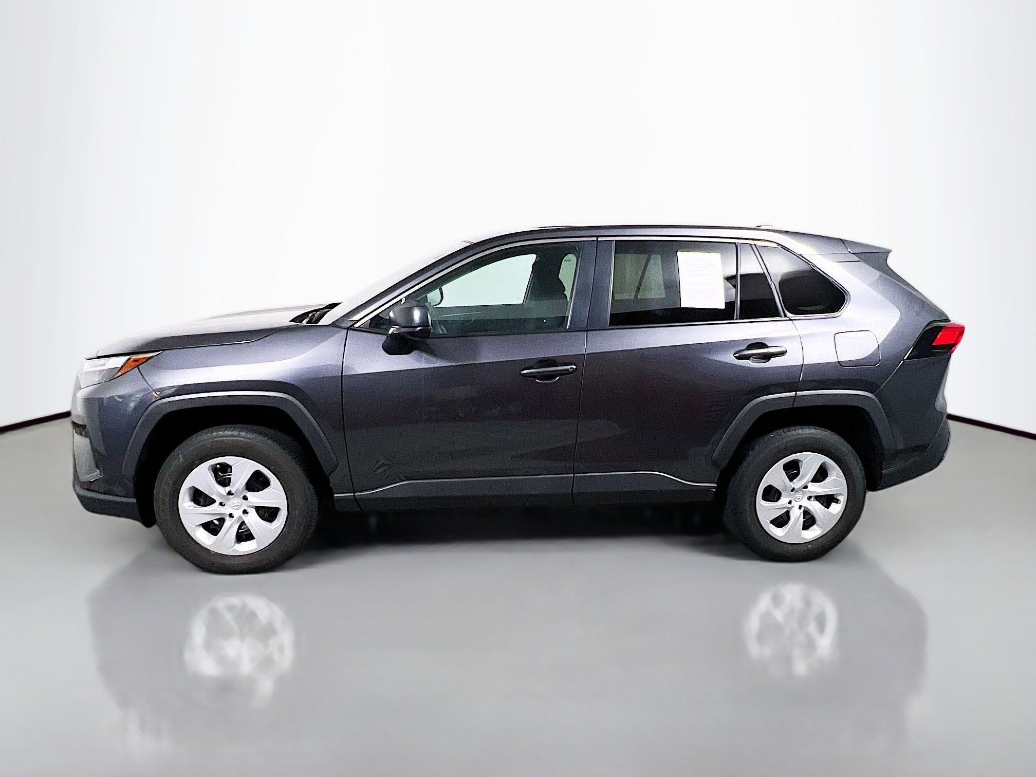 Used 2024 Toyota RAV4 LE FWD image 9