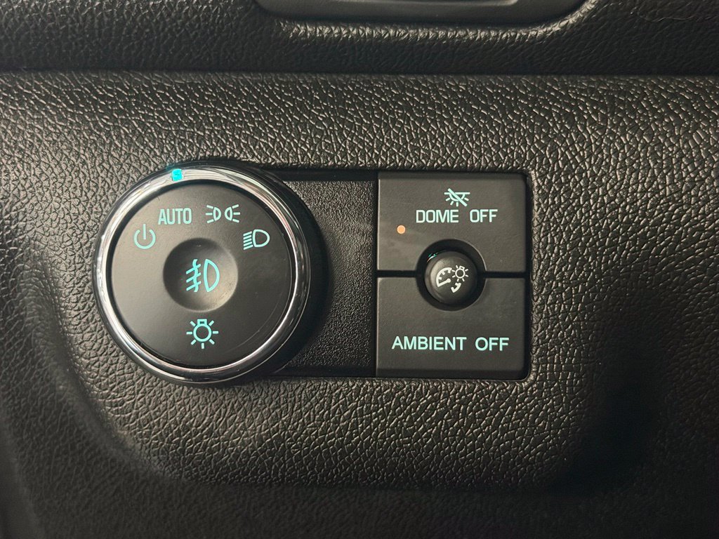 Used 2017 Chevrolet Traverse LT w/ Style and Technology Package AWD/4WD image 14